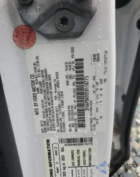 2014 Ford Fusion Titanium z USA, uszkodzony, nr VIN 3FA6P0K92ER118775